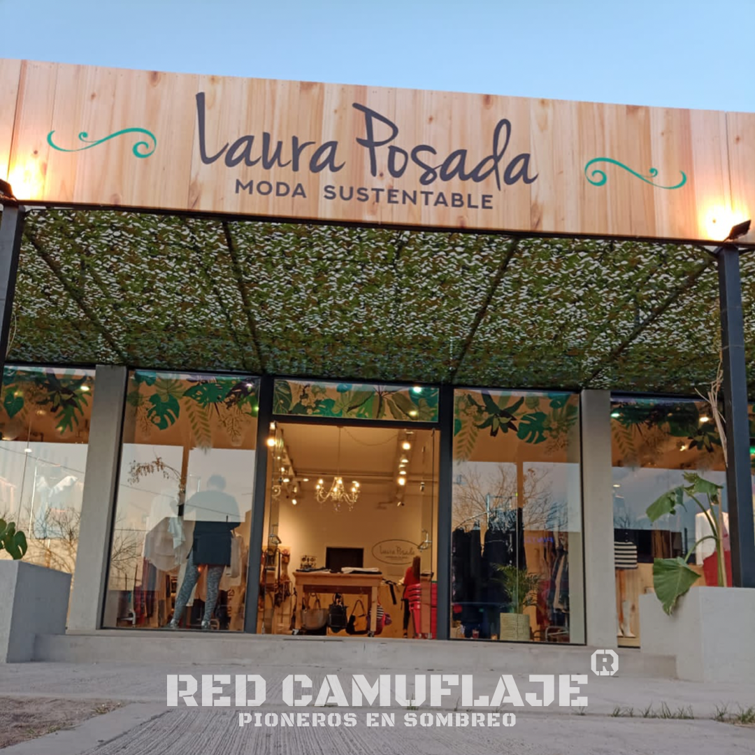 Red Woodland Camo | Color: Bosque